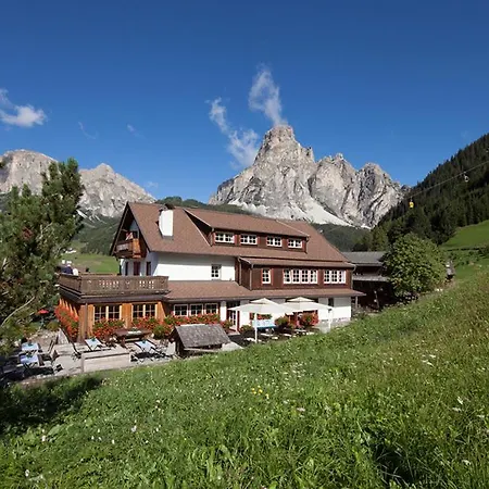 Hotel Ladinia